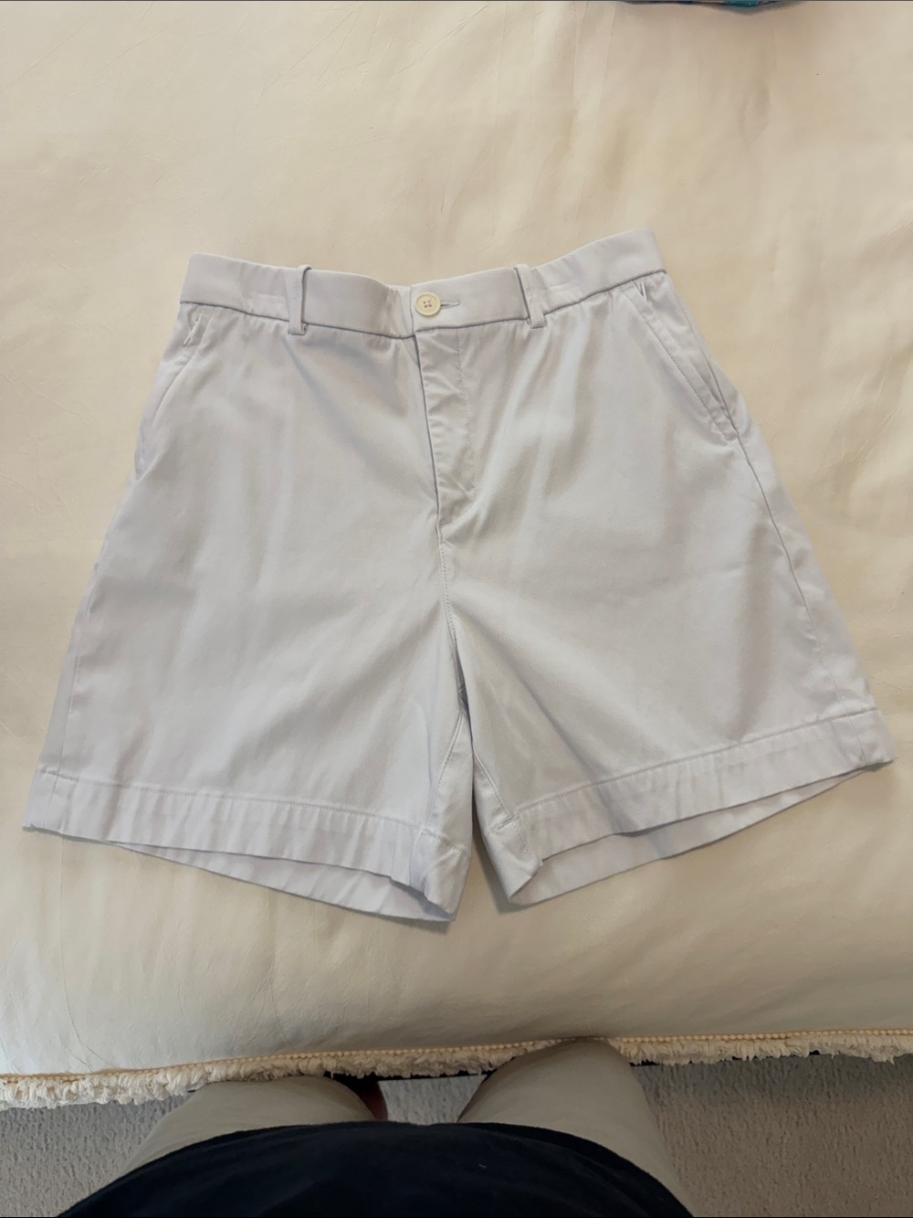 Women’s Spanx Supersmooth white Chino Shorts